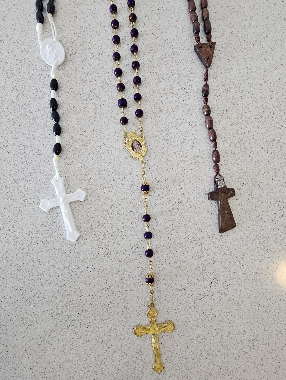 4 Assorted Cross Necklace Wood Metal Beads Rosary Pendant Church Religious Jewel